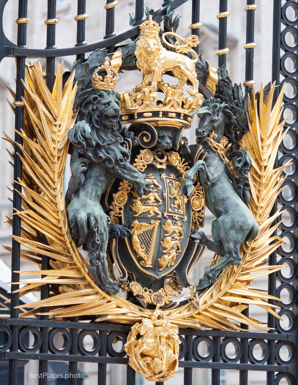 Buckingham Palace front gate royal coat of arms
