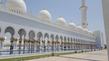 Sheikh Zayed Grand Mosque facade from the side and minaret